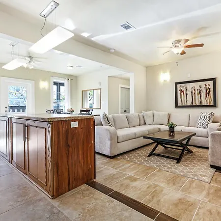 Fully-Furnished 4Br Condo Near Fq